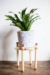 25 Easy DIY Plant Stand Ideas And Free Plans