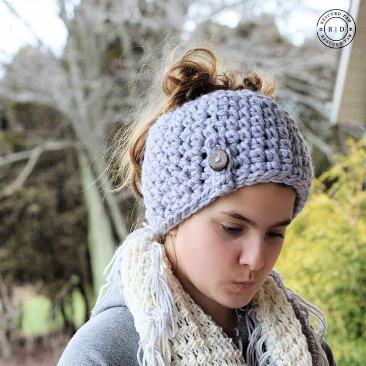 1 Hour Crochet Messy Bun Beanie Pattern