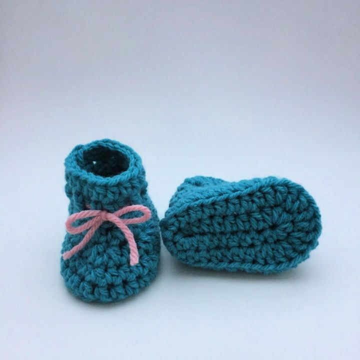 New Crochet Baby Booties Pattern