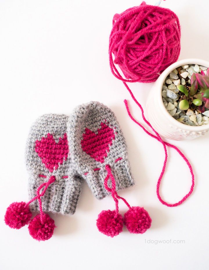 Beautiful Crochet Baby Heart Mittens Pattern