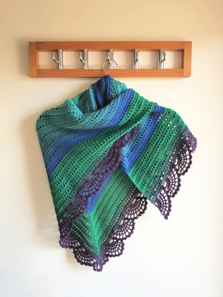 Beautiful Free Lacy Crochet Shawl