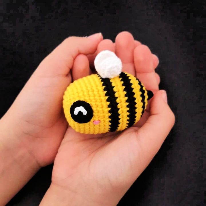 Crochet Bee Amigurumi - Step By Step Instructions