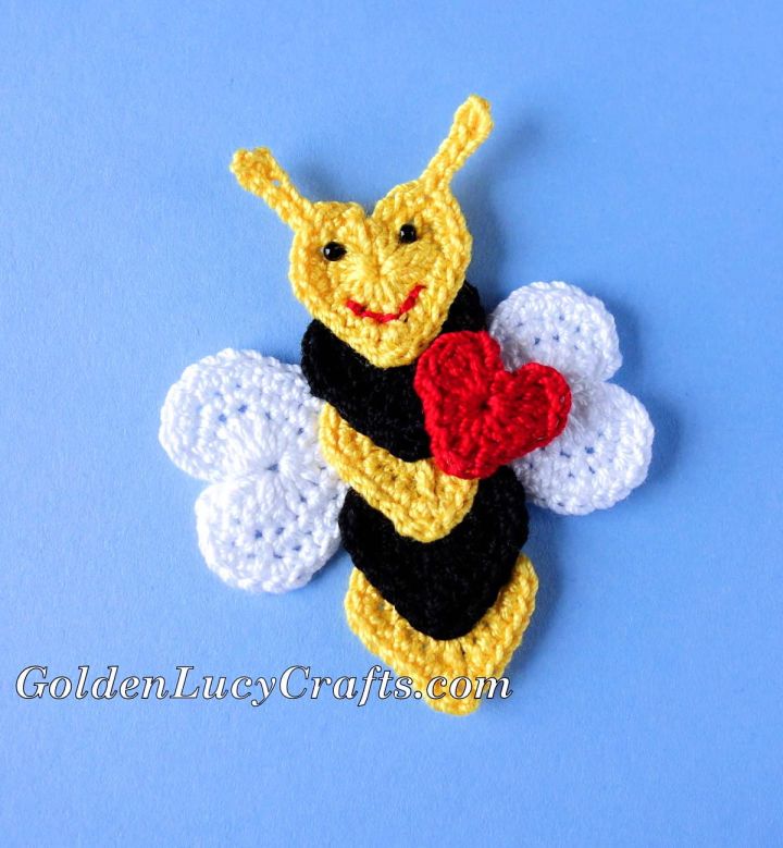  Simple Crochet Bee Applique Pattern