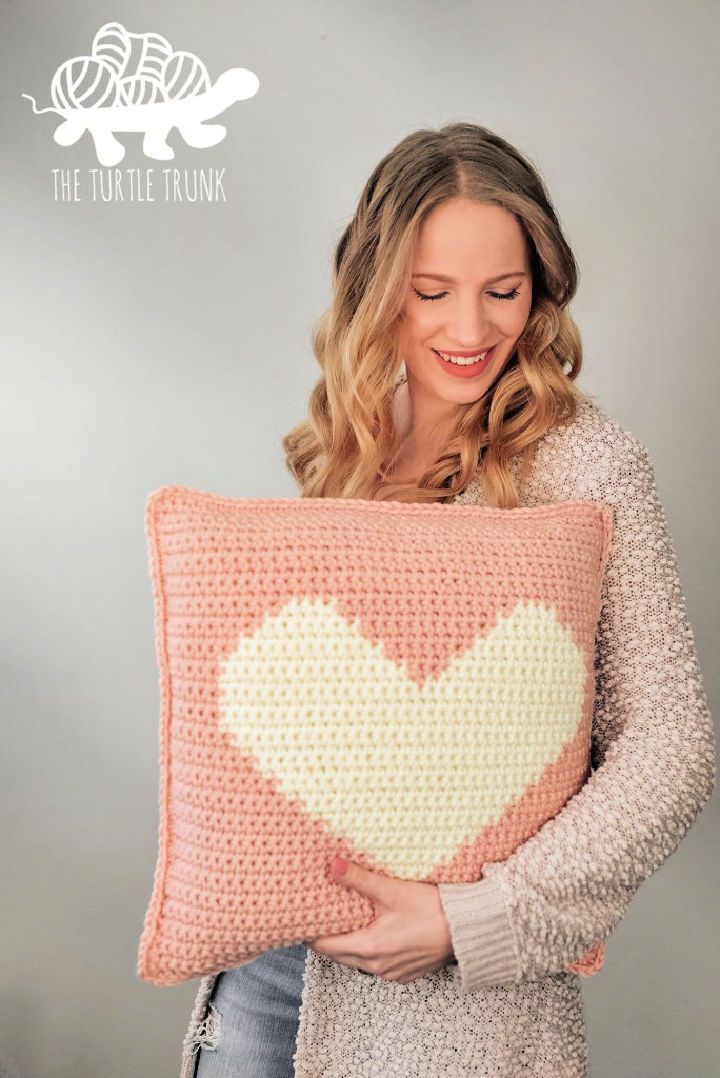 Cute Crochet Bulky Love to Cuddle Pillow Pattern