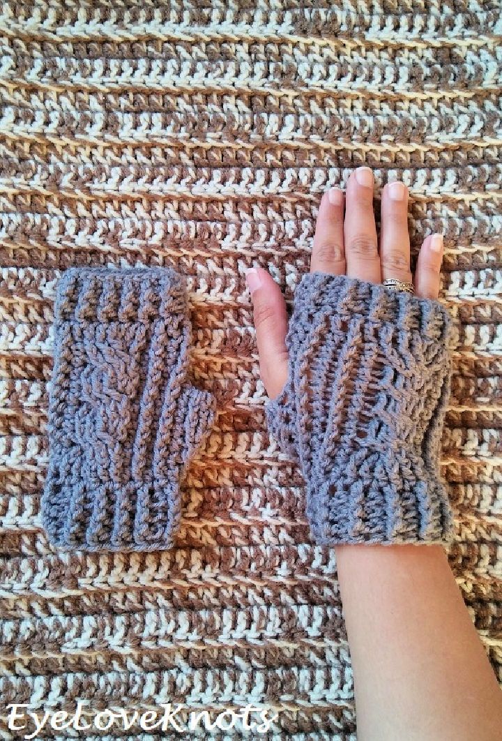 How to Crochet Cabled Fingerless Gloves - Free Pattern
