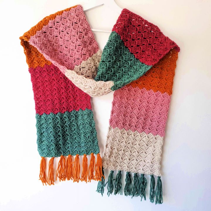 New Crochet Color Block Scarf Pattern