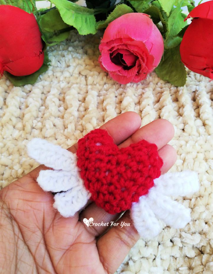 Crocheting a Heart Angel - Free Pattern