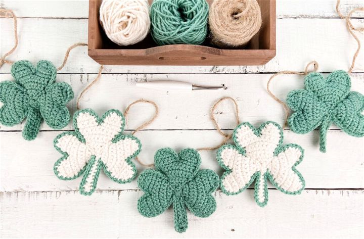 Crochet Shamrock Garland Free Pattern