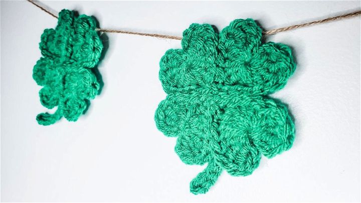 How Do You Crochet a Shamrock Garland