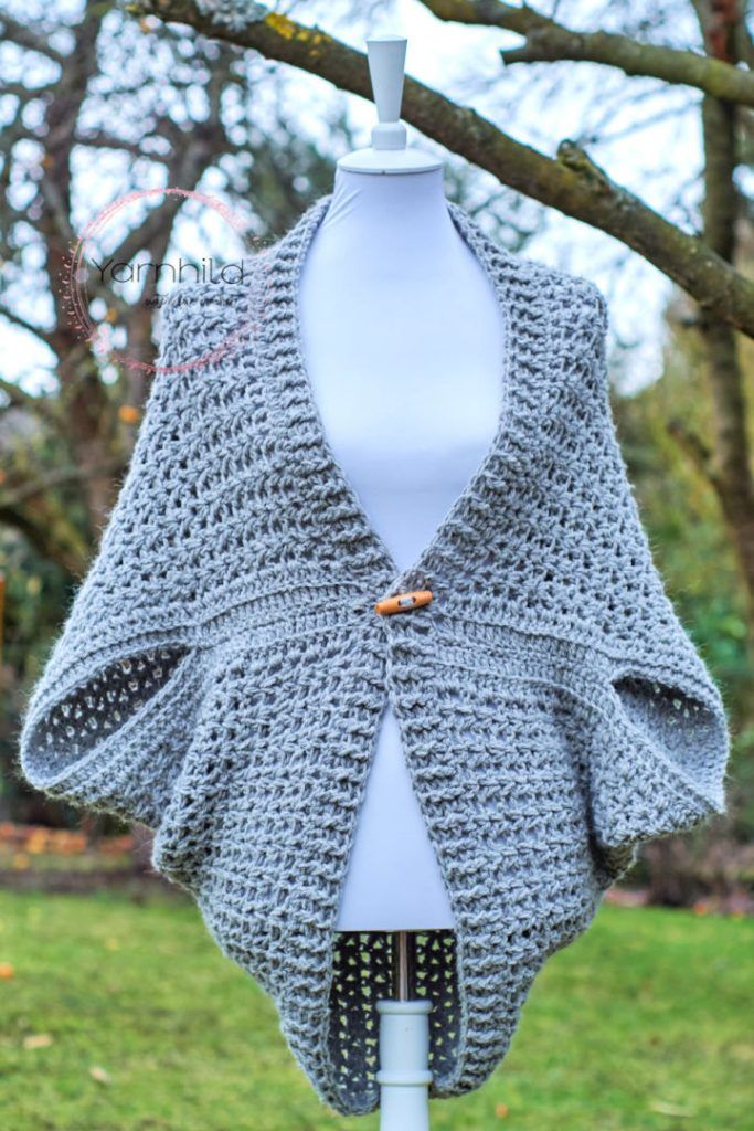 25 Free Crochet Shrug Patterns (Easy PDF Pattern)