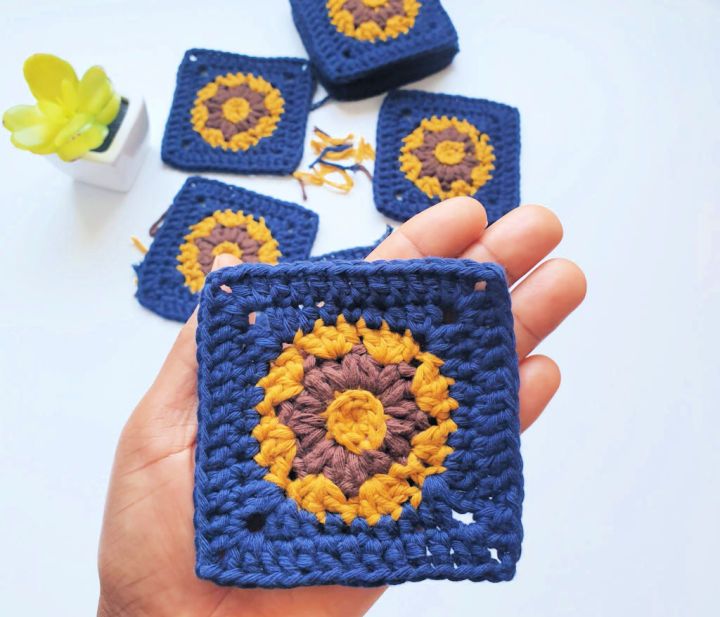 Easiest Crochet Square Motif Pattern