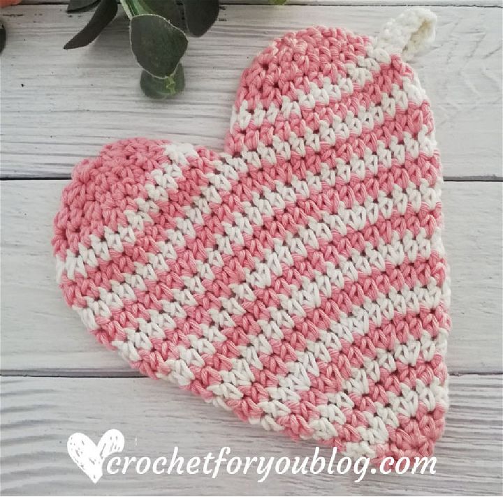Crocheting a Heart Potholder
