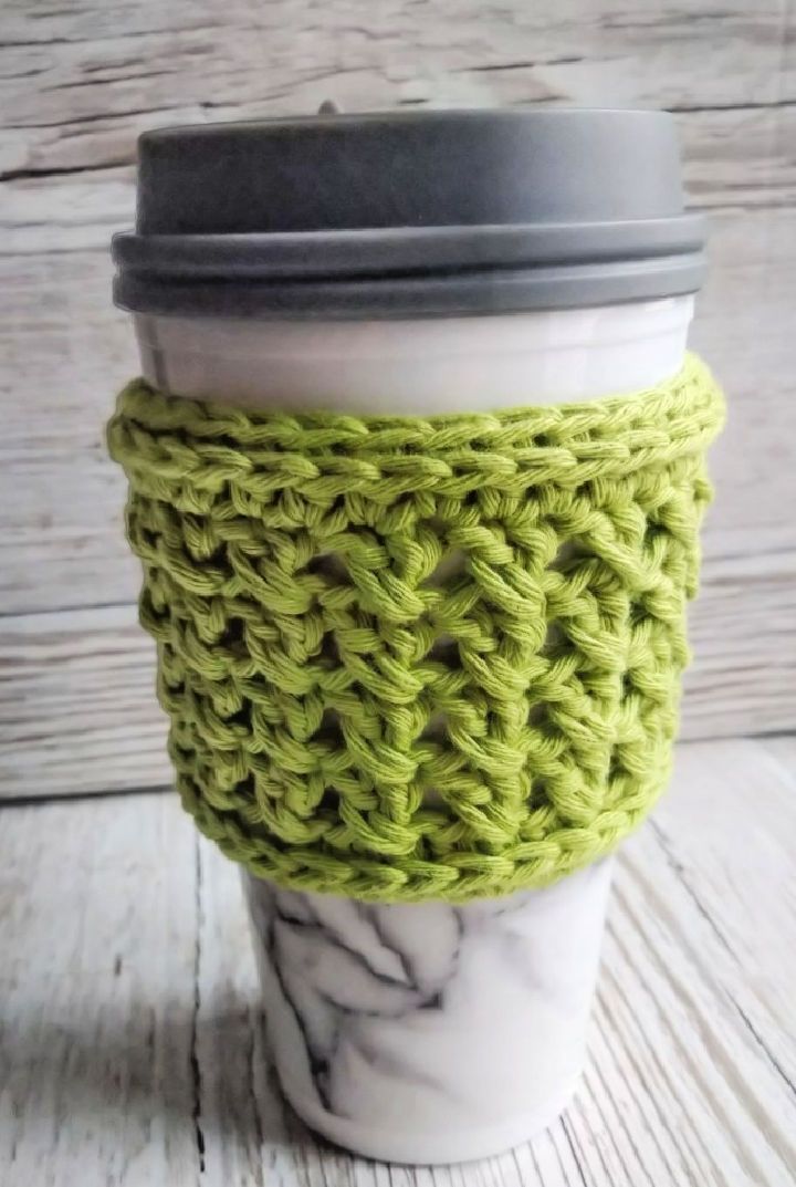 Crocheted Crossrows Coffee Cup Cozy - Free Pattern