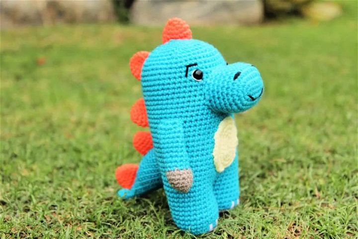 Cool Crochet Dewey the Dinosaur Pattern