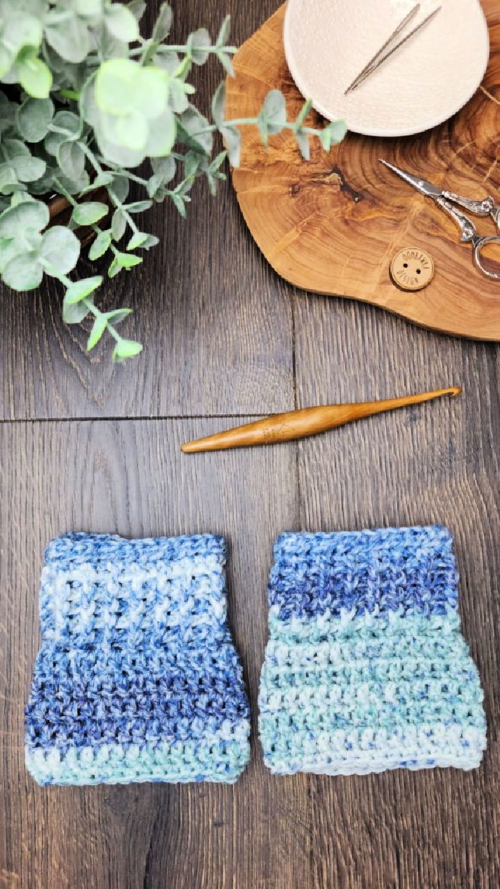 Crocheting a Boot Cuffs - Free Pattern