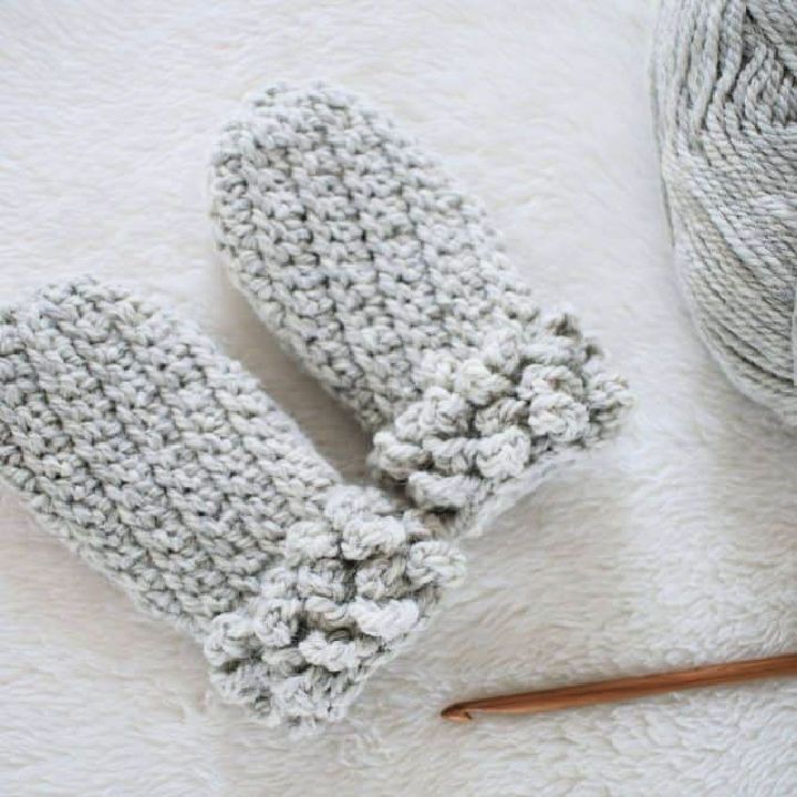 Crochet Thumbless Mitten Pattern for Toddlers