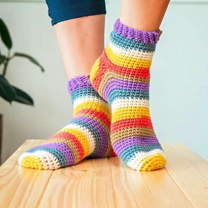 Colorful Crochet Felici Socks Pattern