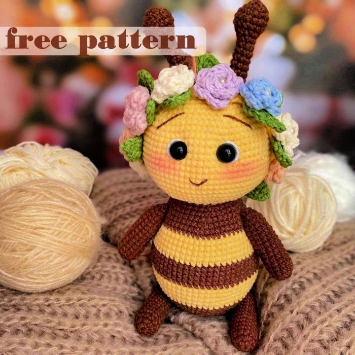 Crocheted Flora the Bee - Free Pattern