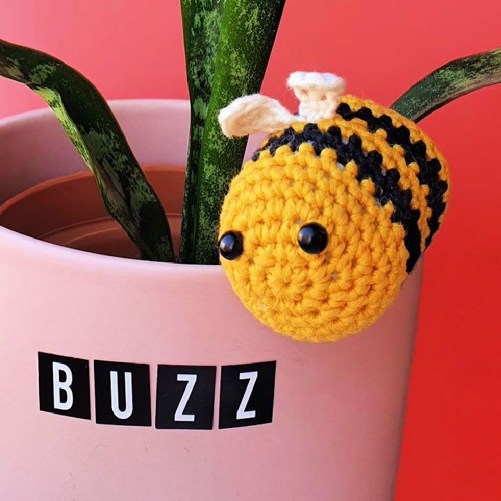 How Do You Crochet a Bee
