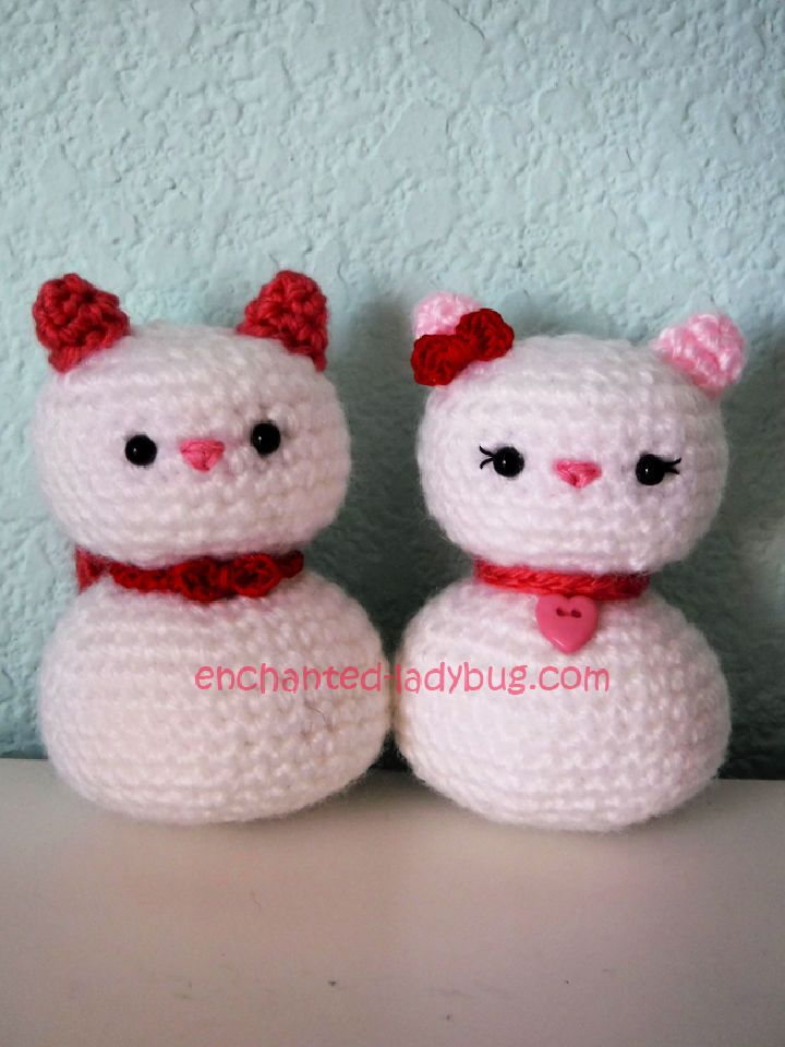 Free Crochet Valentines Day Cats Pattern