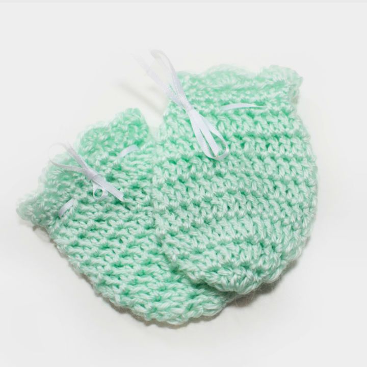 Crochet Newborn Scratch Mitten Pattern