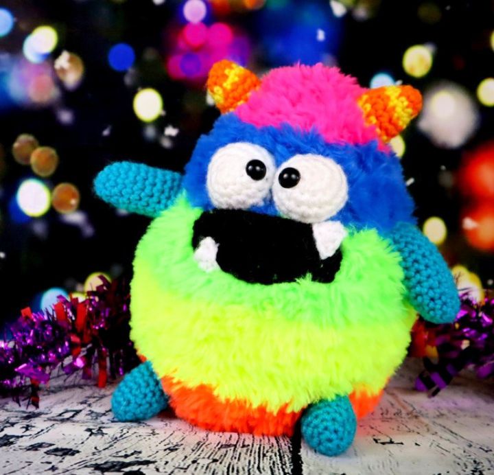 Free Crochet Fuzzy Monster Amigurumi Pattern
