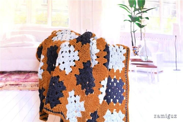 Crochet Granny Square Blanket - Free Pattern