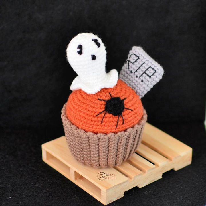 Free Crochet Halloween Cupcake Pattern