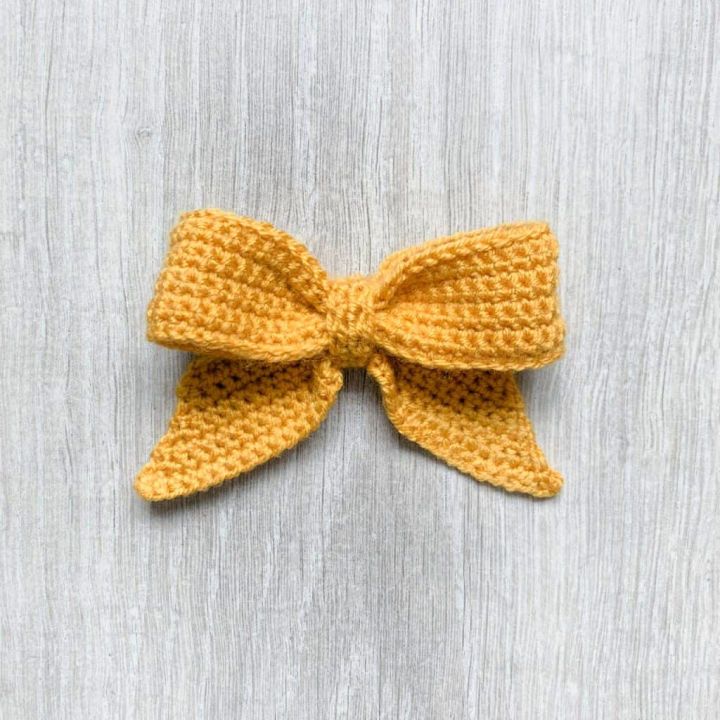 How to Crochet a Decorative Bow - Free Pattern