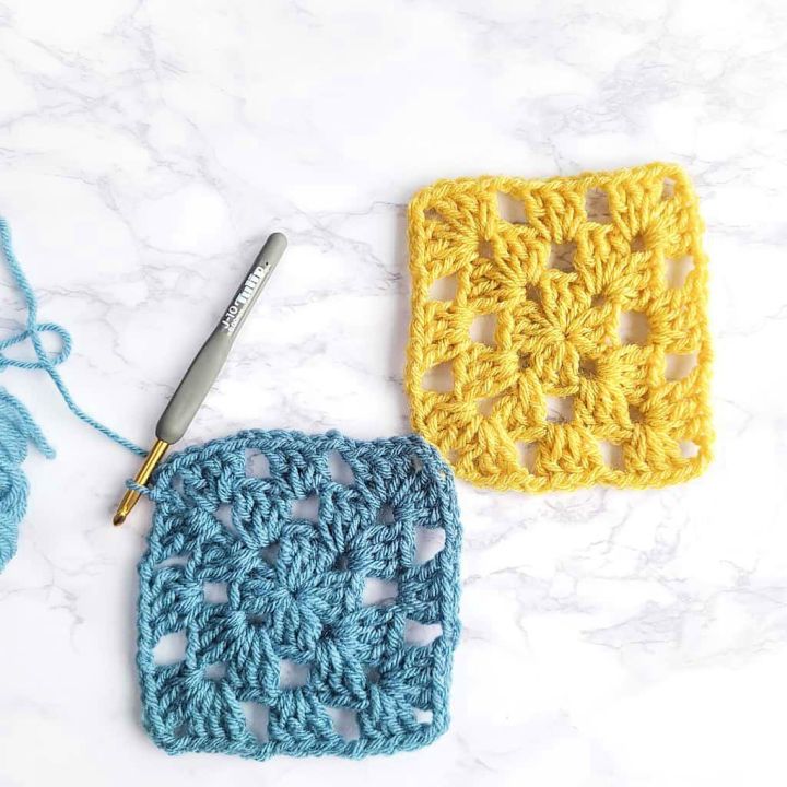 How to Crochet a Granny Square - Free Pattern