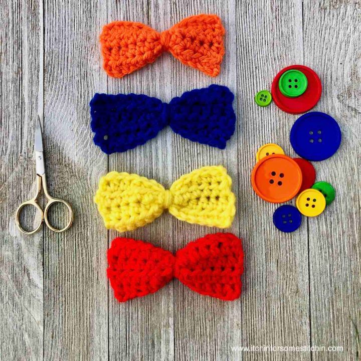 How to Crochet a Bow - Free Pattern