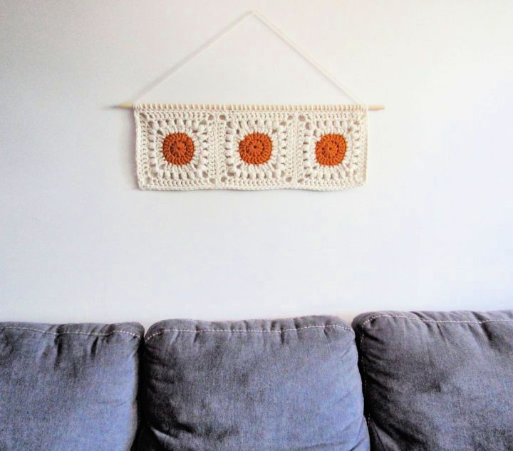 Simple Crochet the Soak Up the Sun Wall Hanging Pattern