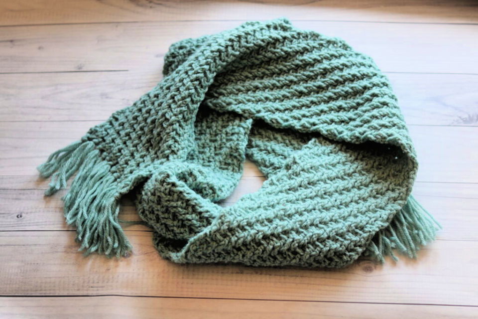 Crochet Mountain Ridge Scarf Idea