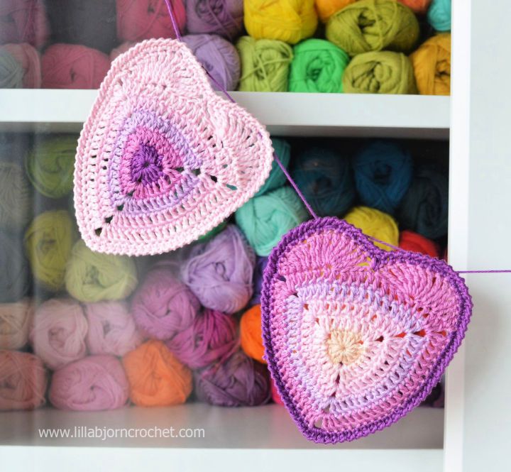 Easy Crochet Ombre Heart Coaster Pattern