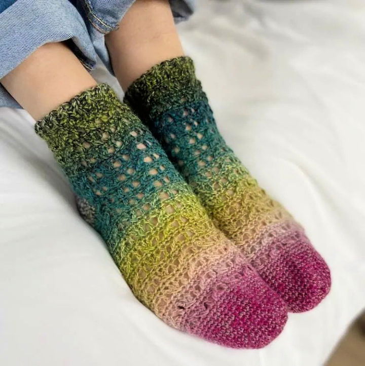 Free Crochet Toe Up Socks Pattern