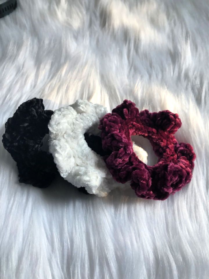 Cute Crochet Ruffle Sleek Velvet Scrunchies Pattern
