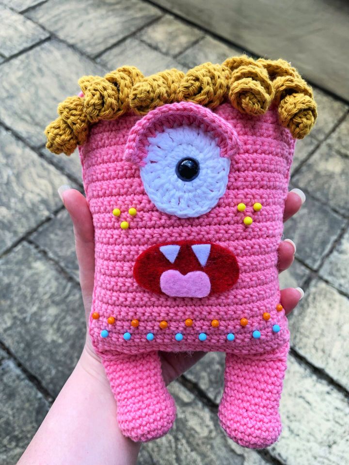 Crochet Soozie Amigurumi Monster Pattern