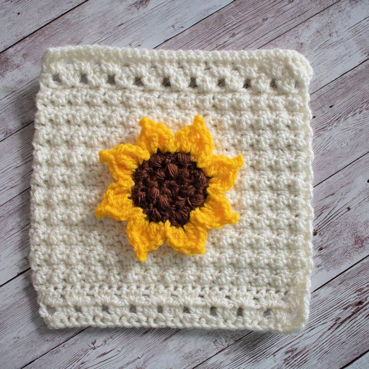 Crochet Sunflower Granny Square Pattern for Beginners
