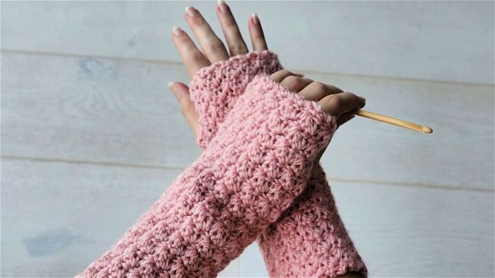 Suzette Stitch Fingerless Gloves Crochet Pattern