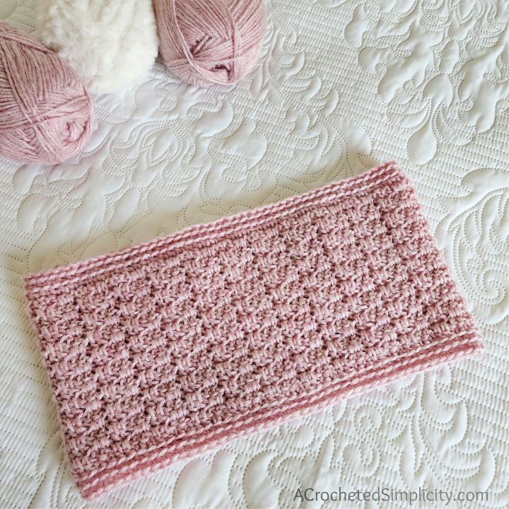 Crocheted Winters Blush Cowl - Free Pattern