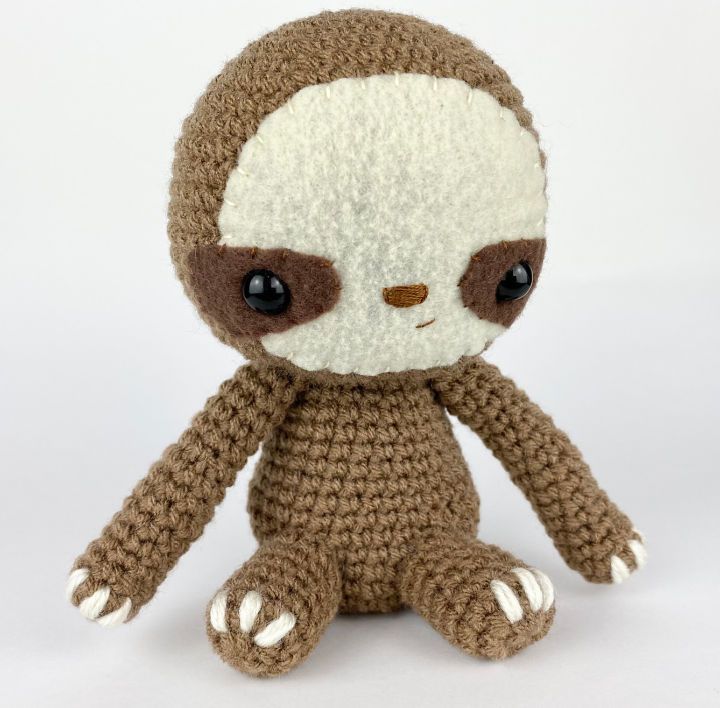 Adorable Crochet Sloth With Felt Face Idea