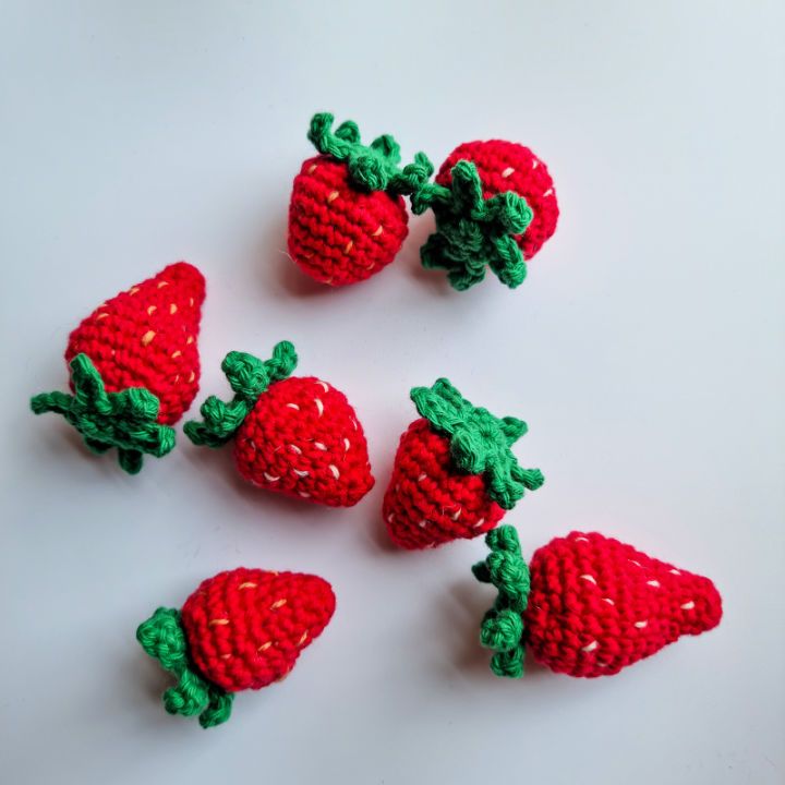 Beautiful Crochet Strawberry Amigurumi Pattern