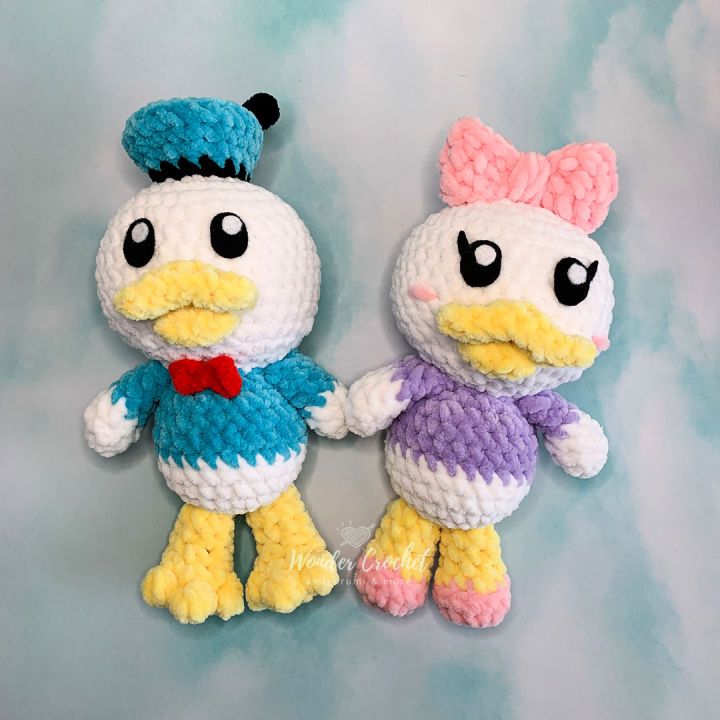 Best Donald Duck and Daisy Duck Crochet Pattern