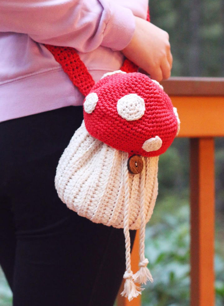 BEGINNER FRIENDLY: Crochet mushroom from PLUSH yarn 