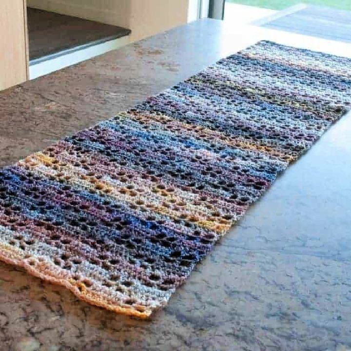 Crocheted Table Runner - Free Pattern