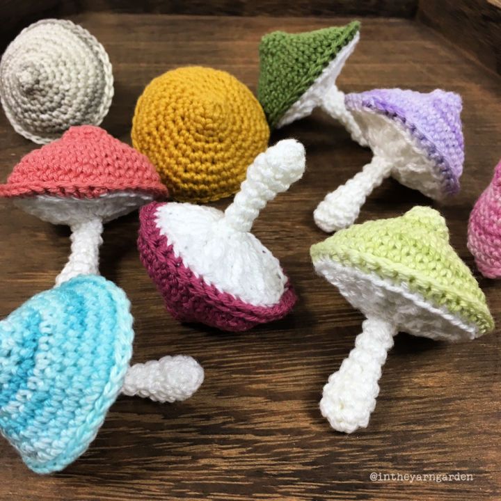 Colorful Crochet Mushrooms - Free Pattern