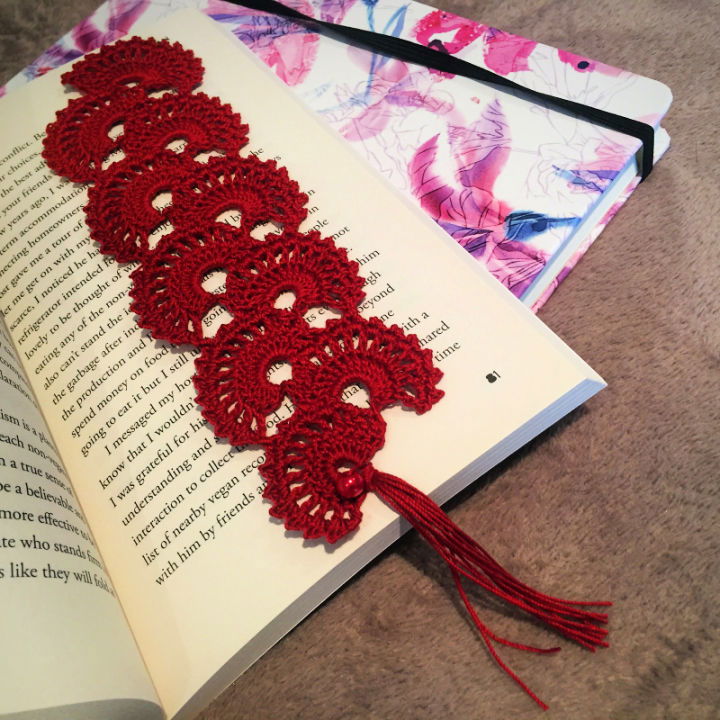 Cool Crochet Fan Bookmark Pattern