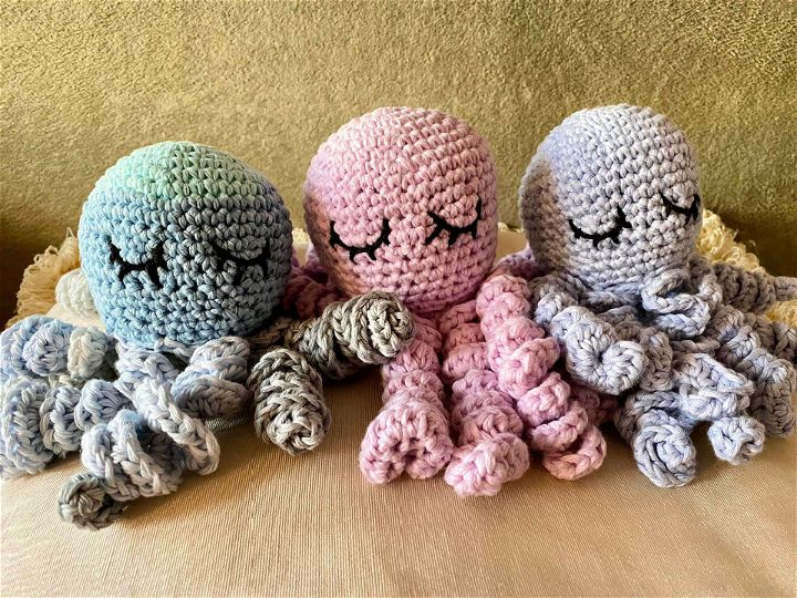 Crochet Amigurumi Octopus Baby Toy Pattern