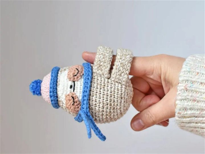 Crochet Chill Finger Sloth Pattern