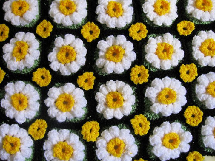 Crochet Daisy Rug Step by Step Instructions